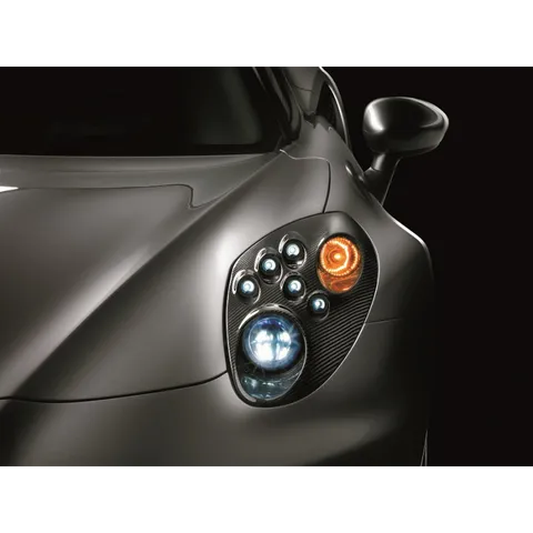 Finition carbone pour projecteurs avant Bi-LED pour 4c