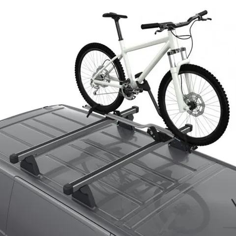 Porte-vélo sur barres de toit