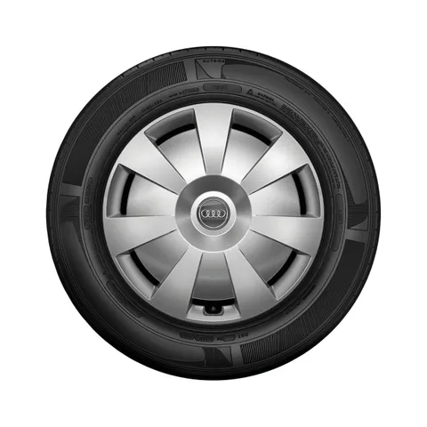 Roue en acier avec enjoliveur de roue plein