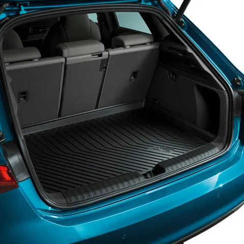 Coque de coffre pour berline à transmission quattro et roue de secours