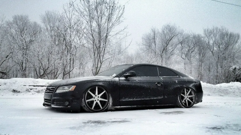 Préparer l’hiver en réservant vos roues complètes Audi !