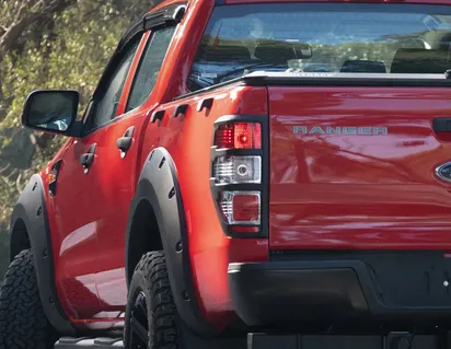 PACK NOIR MAT POUR FORD RANGER