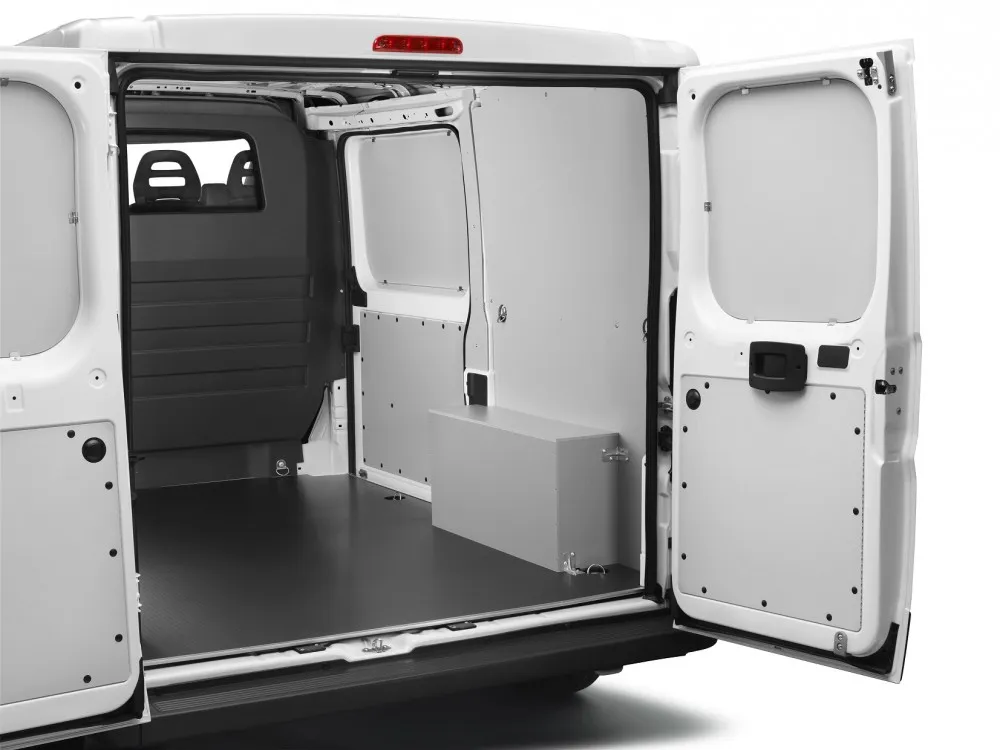 PLANCHER POLYPROPYLÈNE L4 NISSAN