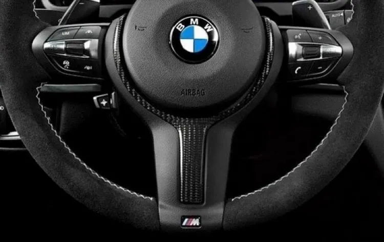 CACHE EN CARBONE POUR VOLANT SPORT, M PERFORMANCE BMW
