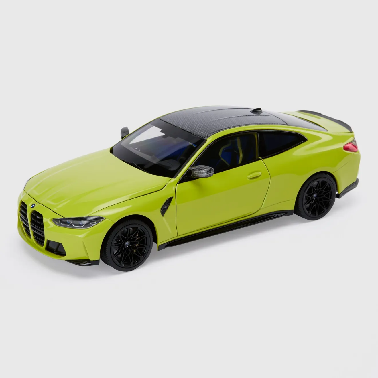 BMW MINIATURE M4 (G82)