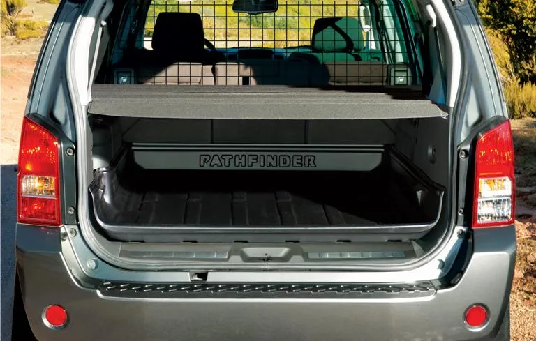 CACHE-BAGAGES AVEC ENROULEUR (PARTIE AVANT) NISSAN