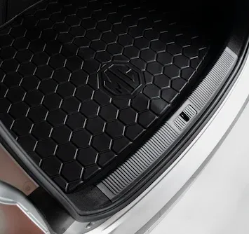 TAPIS DE COFFRE EN PLASTIQUE MG