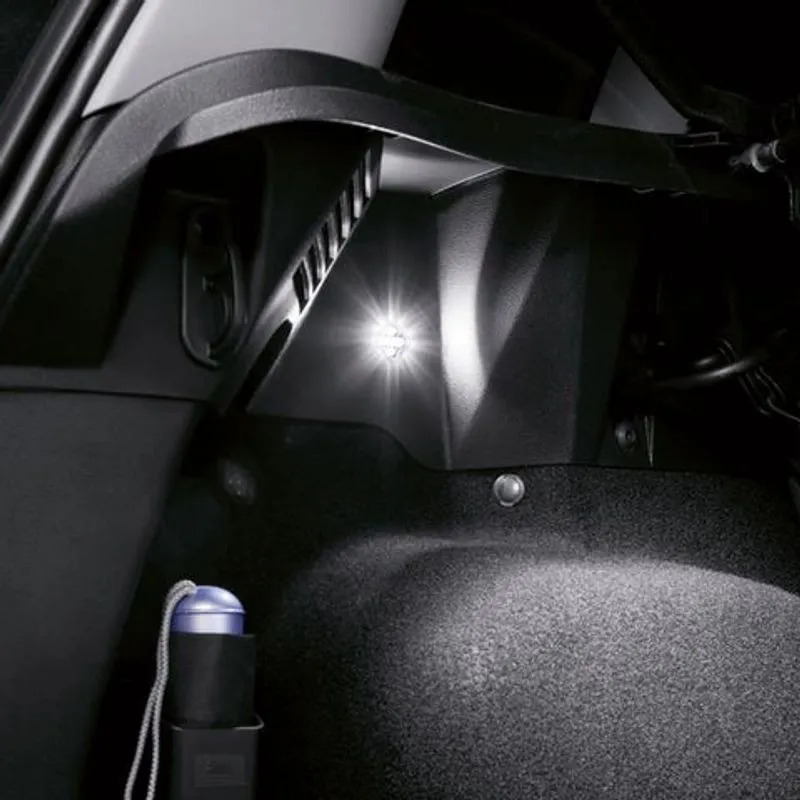 ECLAIRAGE À LED SUPPLÉMENTAIRE POUR L’HABITACLE FORD