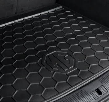 TAPIS DE COFFRE EN PLASTIQUE MG