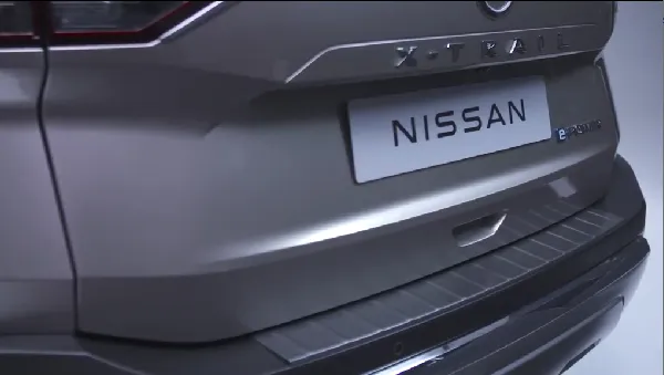 PROTECTION DE PARE-CHOCS ARRIÈRE NISSAN