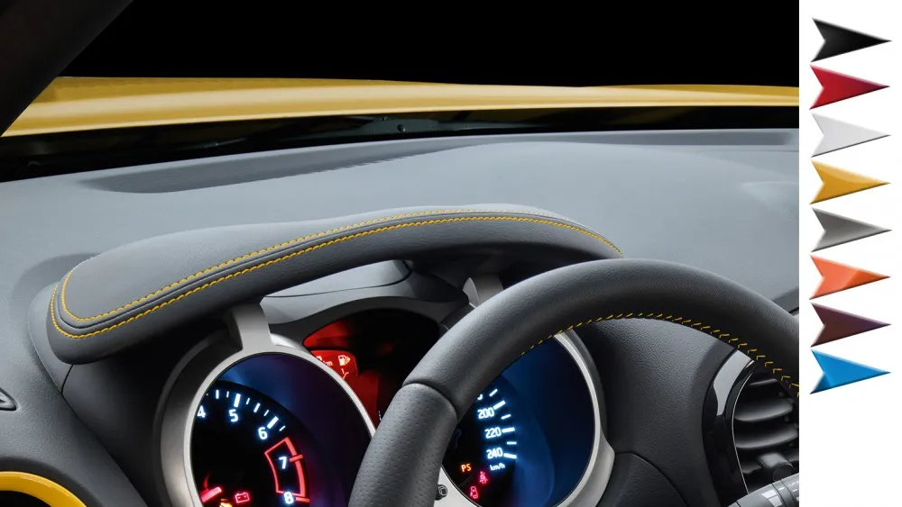 CASQUETTE D'INSTRUMENTATION EN CUIR SURPIQUÉE BLANC NISSAN