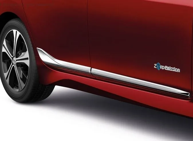 BAGUETTES LATÉRALES CHROME NISSAN