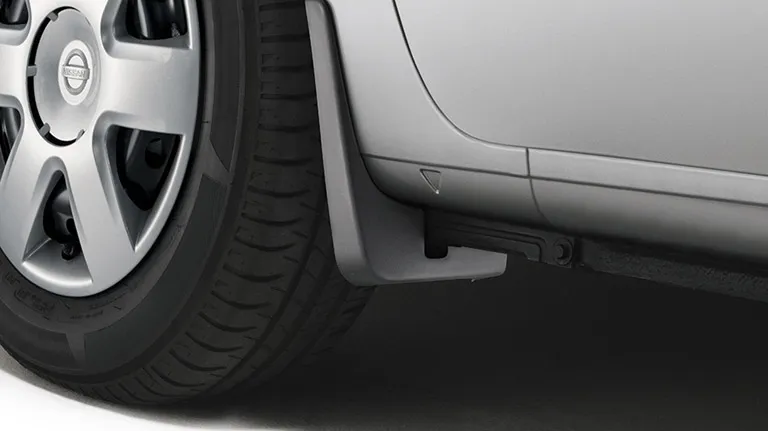 BAVETTES ARRIÈRE NISSAN