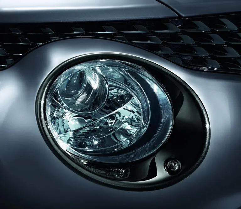 CERCLAGES DE PHARES (NON ÉQUIPÉES DE LAVE-PHARES) NOIR NISSAN