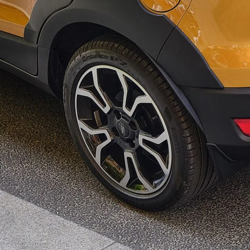 ECOSPORT JANTE EN ALLIAGE 17 MODÈLE À 5 X 2 BRANCHES NOIR ABSOLUTE/USINÉE 2017 FORD