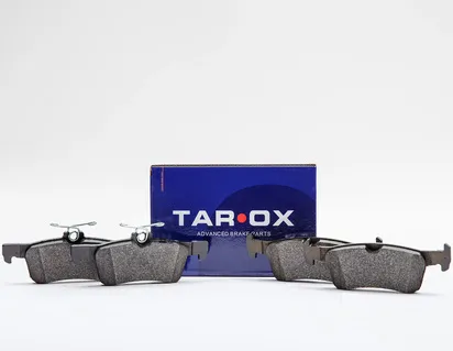 KIT DE PLAQUETTES DE FREIN ARRIÈRE FORD PERFORMANCE STRADA 122 (VOIES RAPIDES) TAROX®*