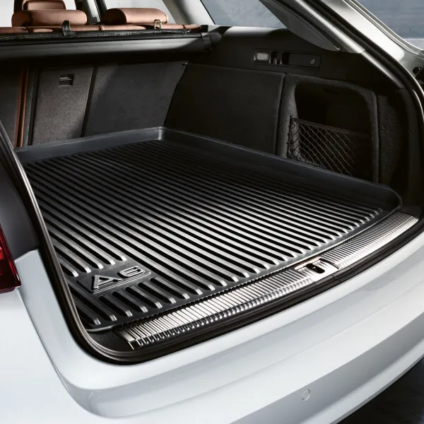 COQUE DE COFFRE AUDI