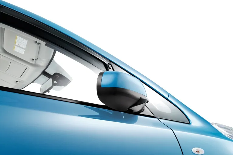RÉTROVISEURS ÉLECTRIQUES RABATTABLES NISSAN
