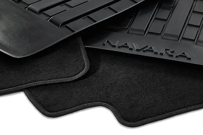 TAPIS DE SOL VELOURS AVEC SURPIQURES KC (JEU AVANT) NISSAN