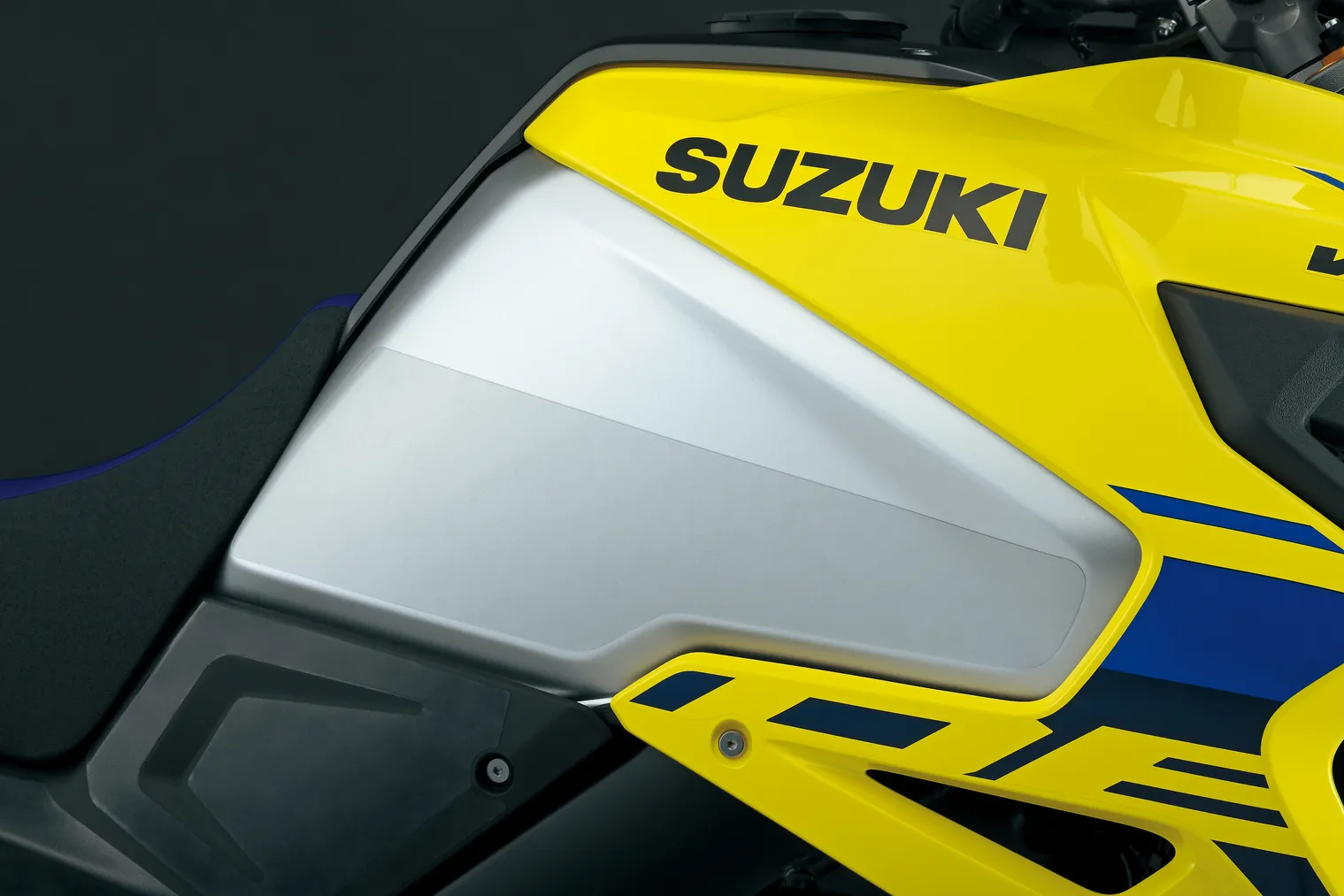 KIT STICKERS DE PROTECTION FLANC DE RÉSERVOIR - TRANSPARENT SUZUKI MOTO