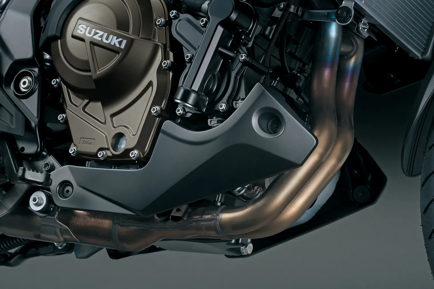 SABOT PLASTIQUE SUZUKI MOTO