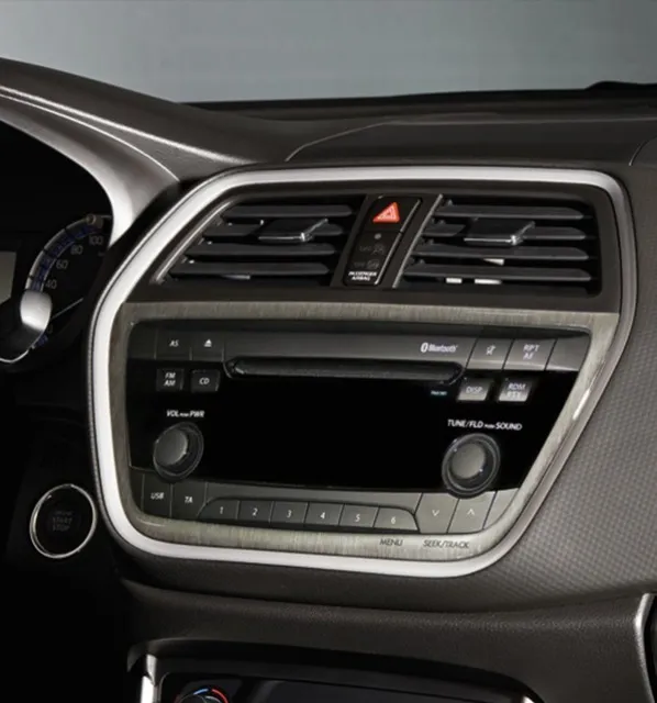 GARNITURE CONSOLE D'AUTORADIO SUZUKI