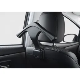 1 cintre porte manteau - Avensis Touring Sports 2015
