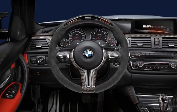 Accessoire: le volant M Performance de BMW